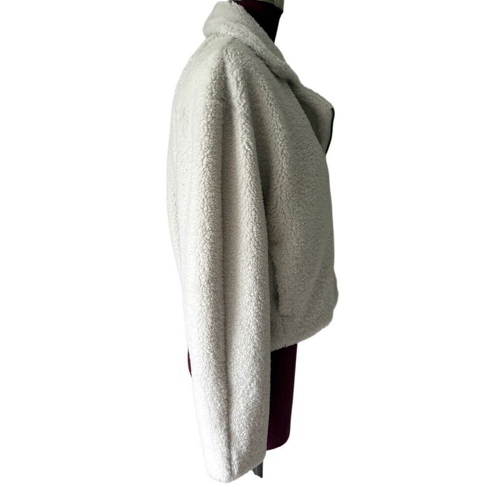 Lululemon Textured Fleece Collared Jacket size 2 Bone - Picture 16 of 16